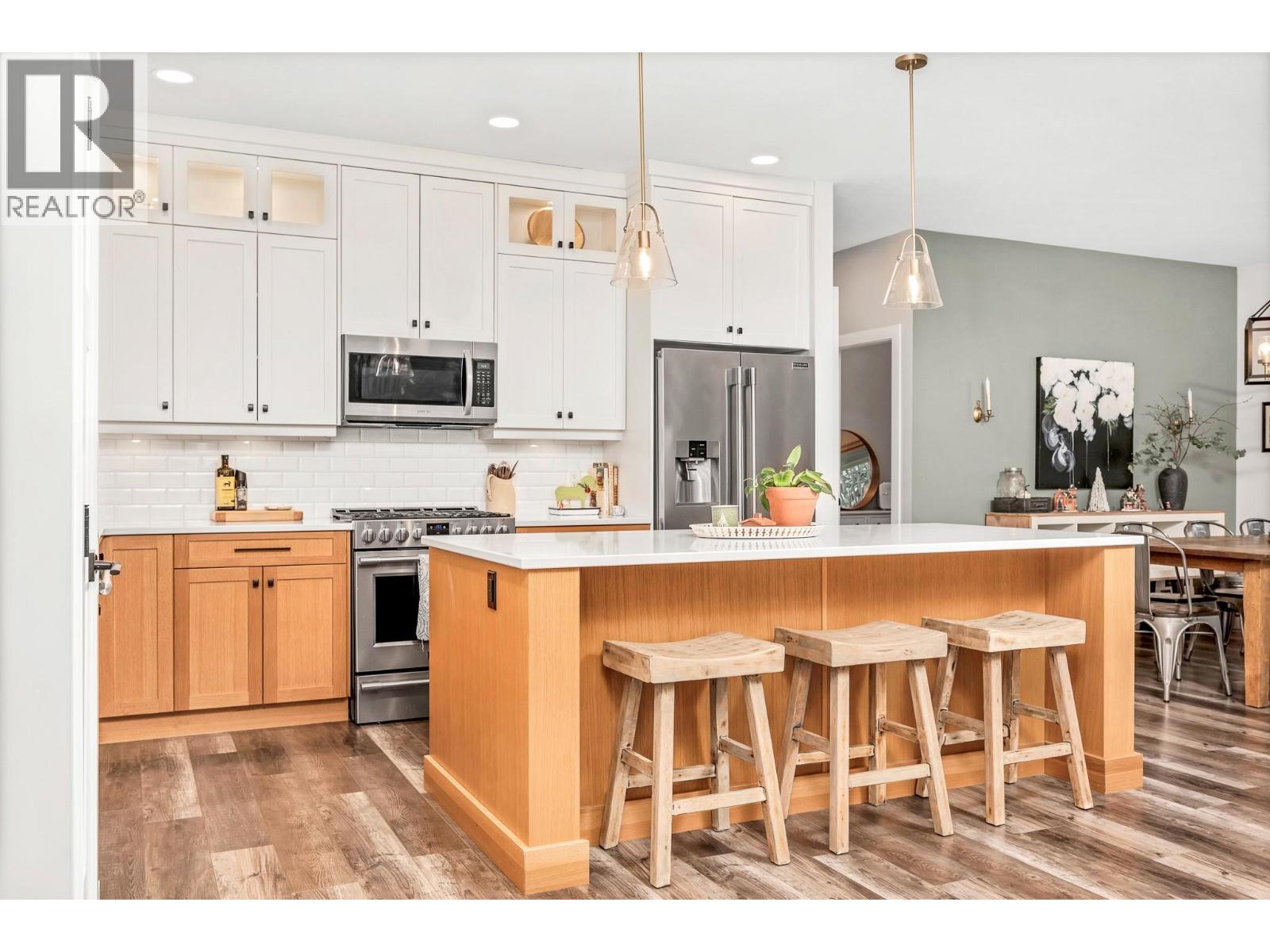 2741 Golf Course Drive, Blind Bay