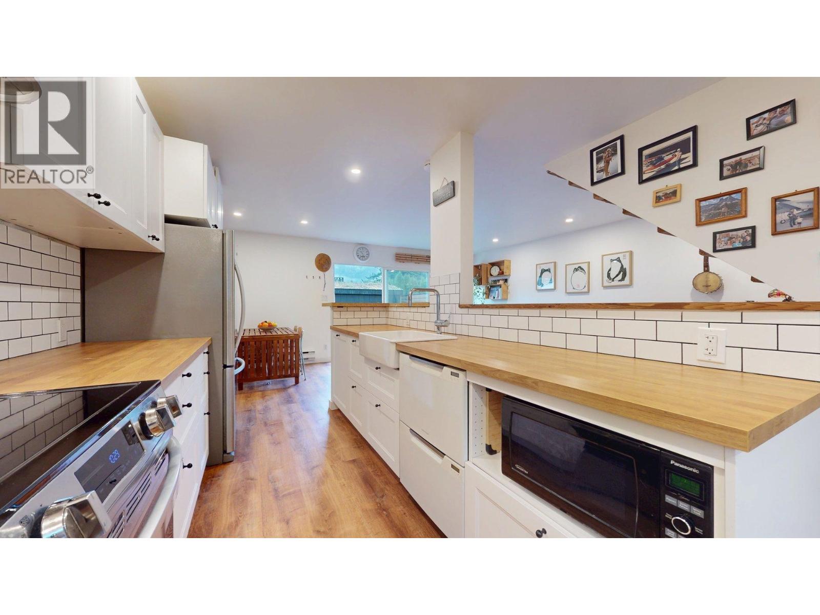 7 38455 WILSON CRESCENT, Squamish