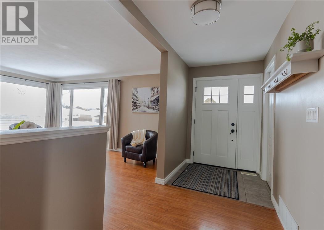 342 Southon - Photo 3 of 30, Espanola, Ontario