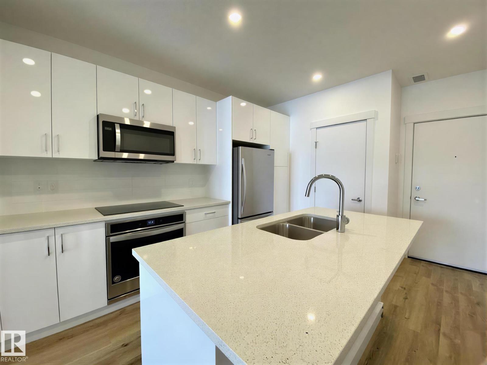 #313 11503 76 AV NW - 10