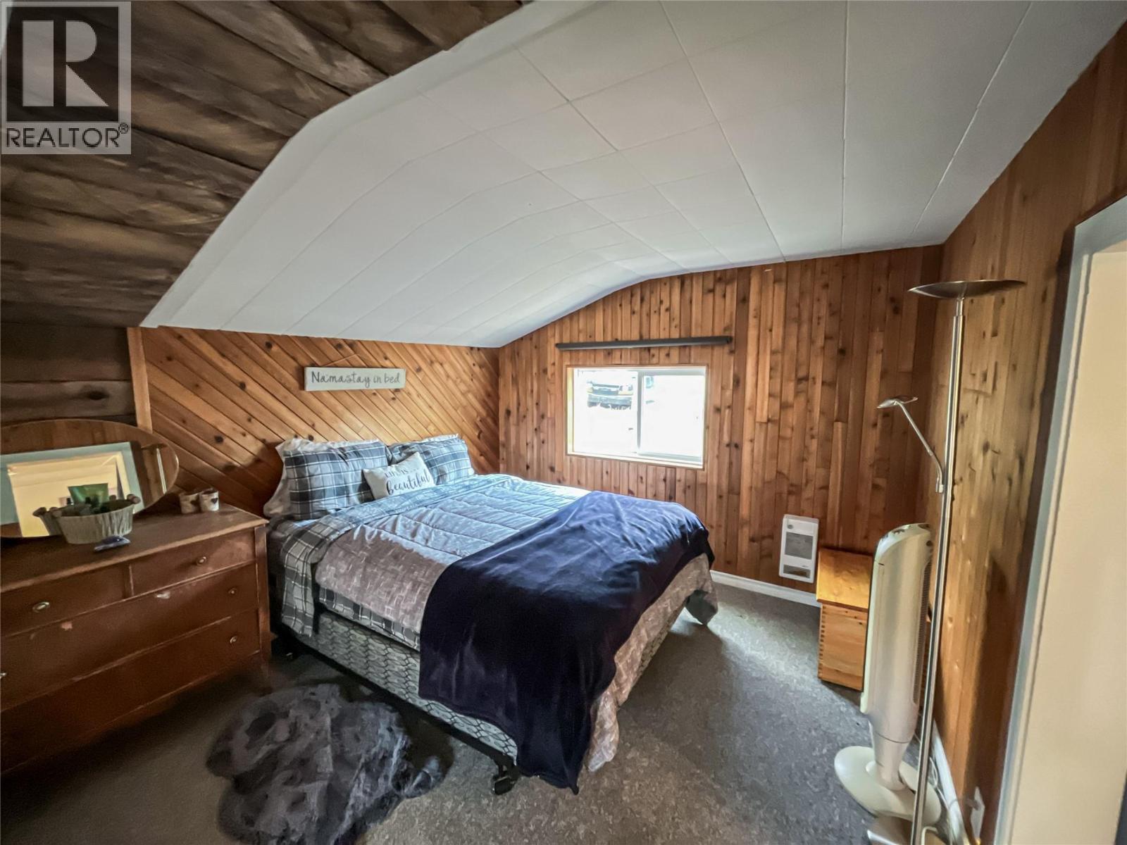 5844 Highway 33, Beaverdell