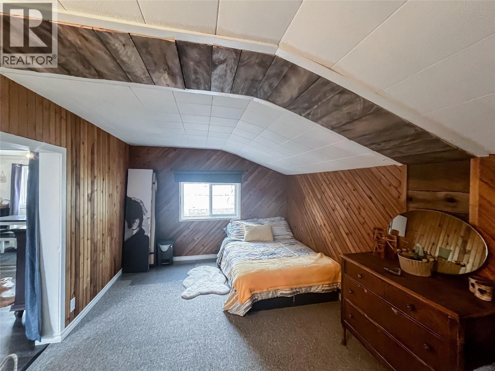 5844 Highway 33, Beaverdell