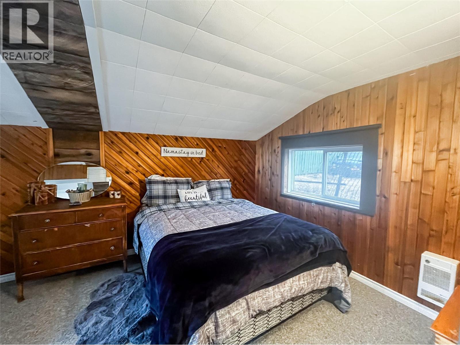 5844 Highway 33, Beaverdell