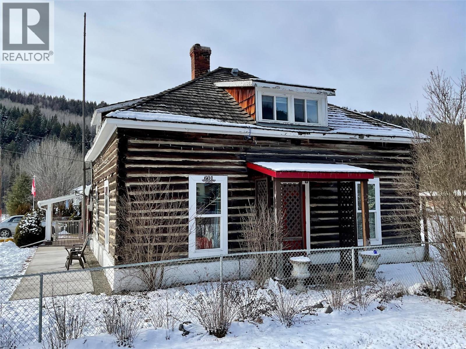 601 Government Avenue N, Greenwood