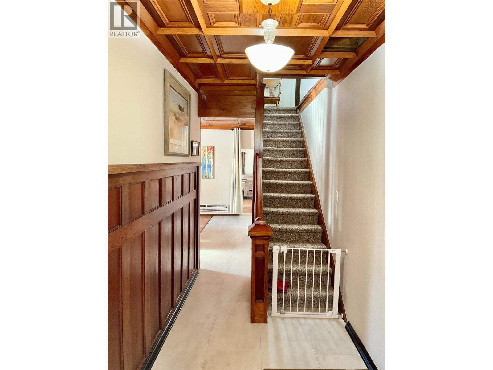 601 Government Avenue N, Greenwood