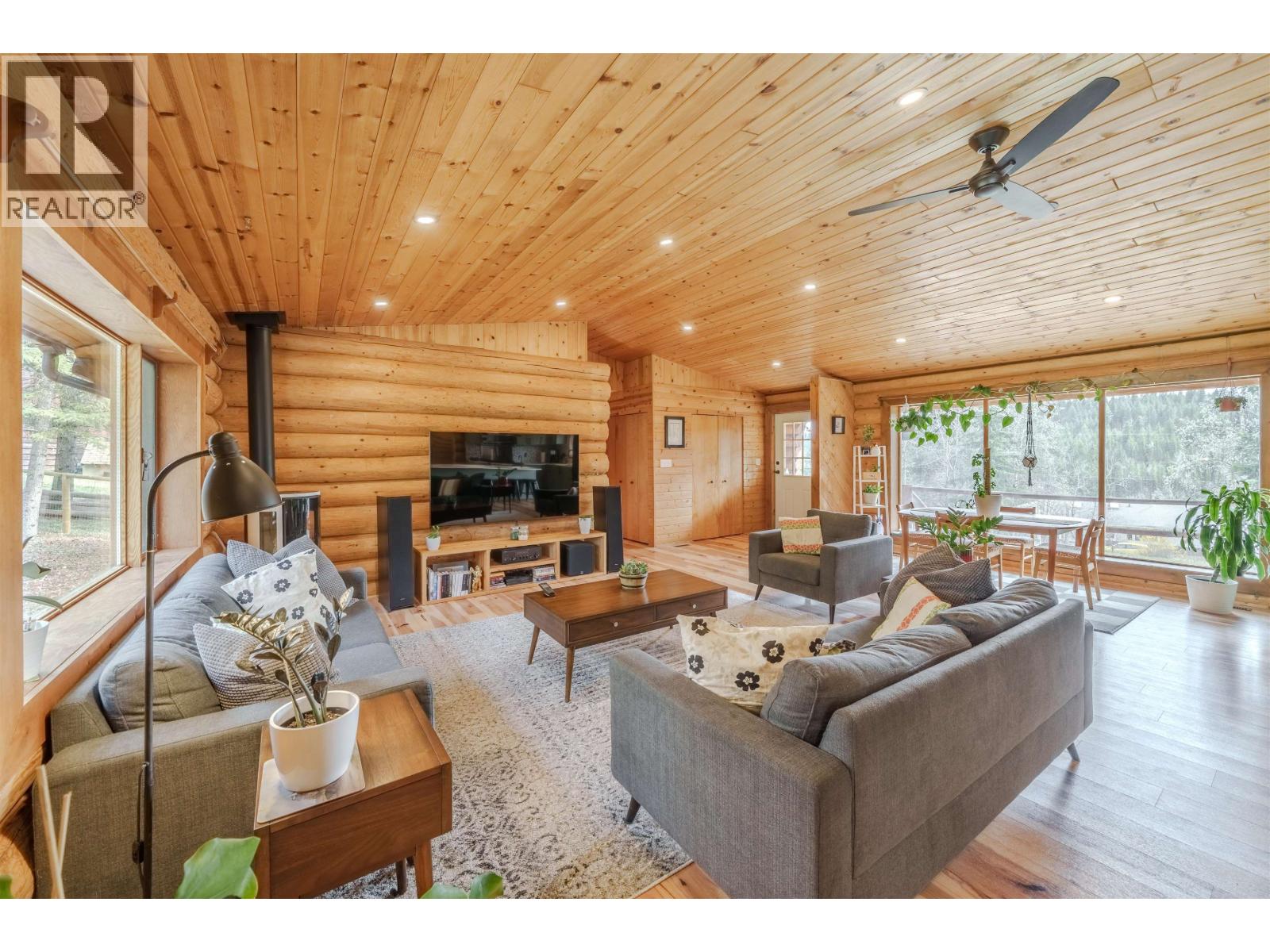 5172 KALLUM DRIVE - 12