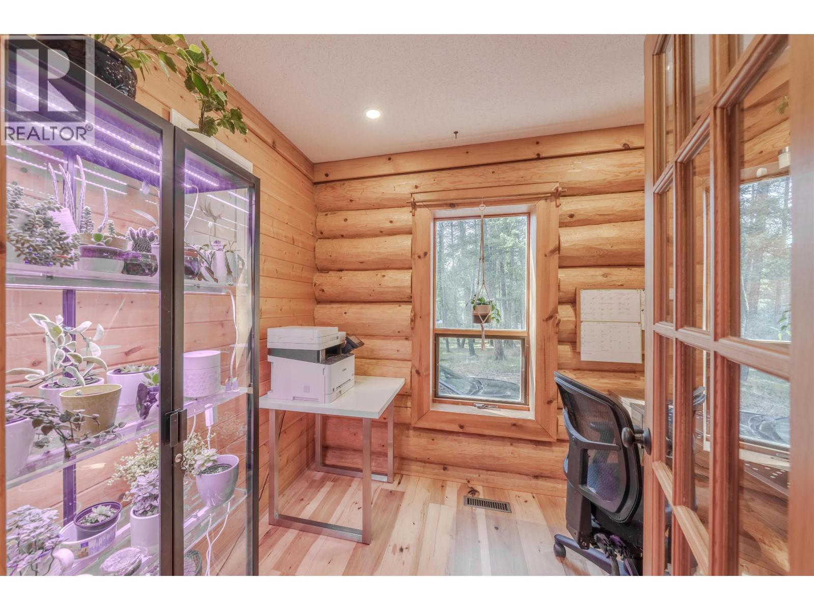 5172 KALLUM DRIVE - 19