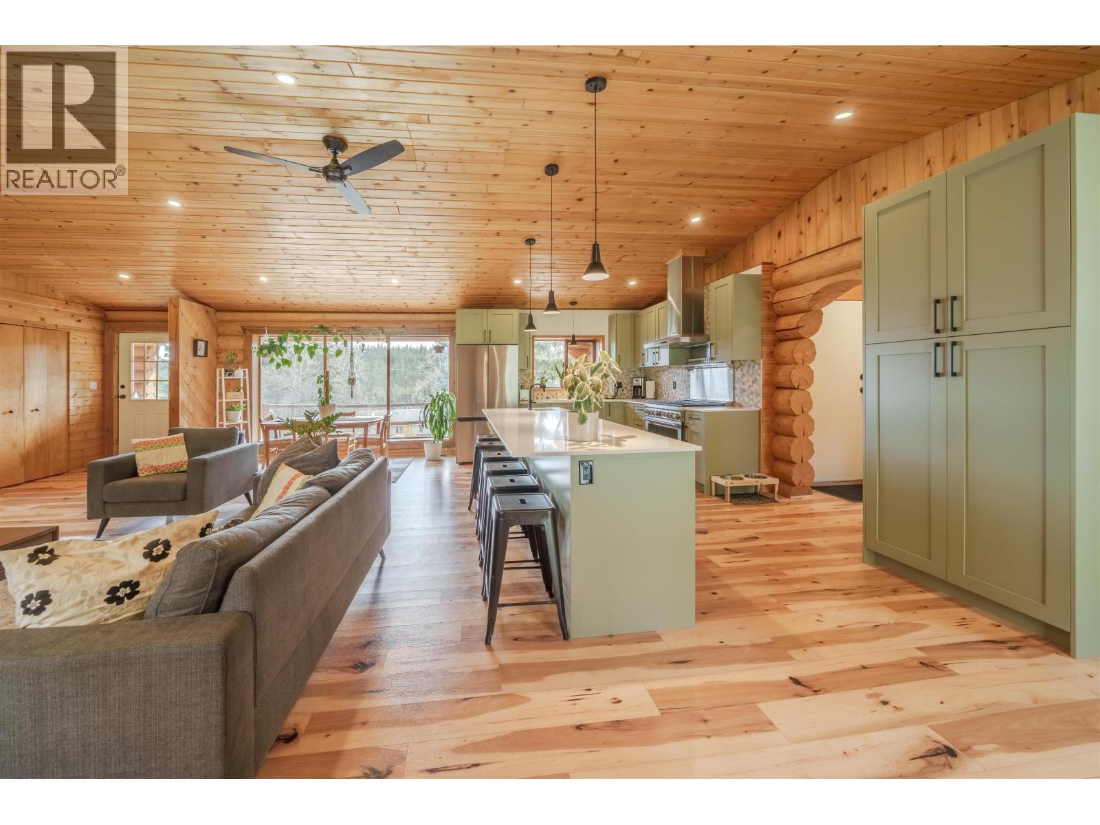 5172 KALLUM DRIVE - 8