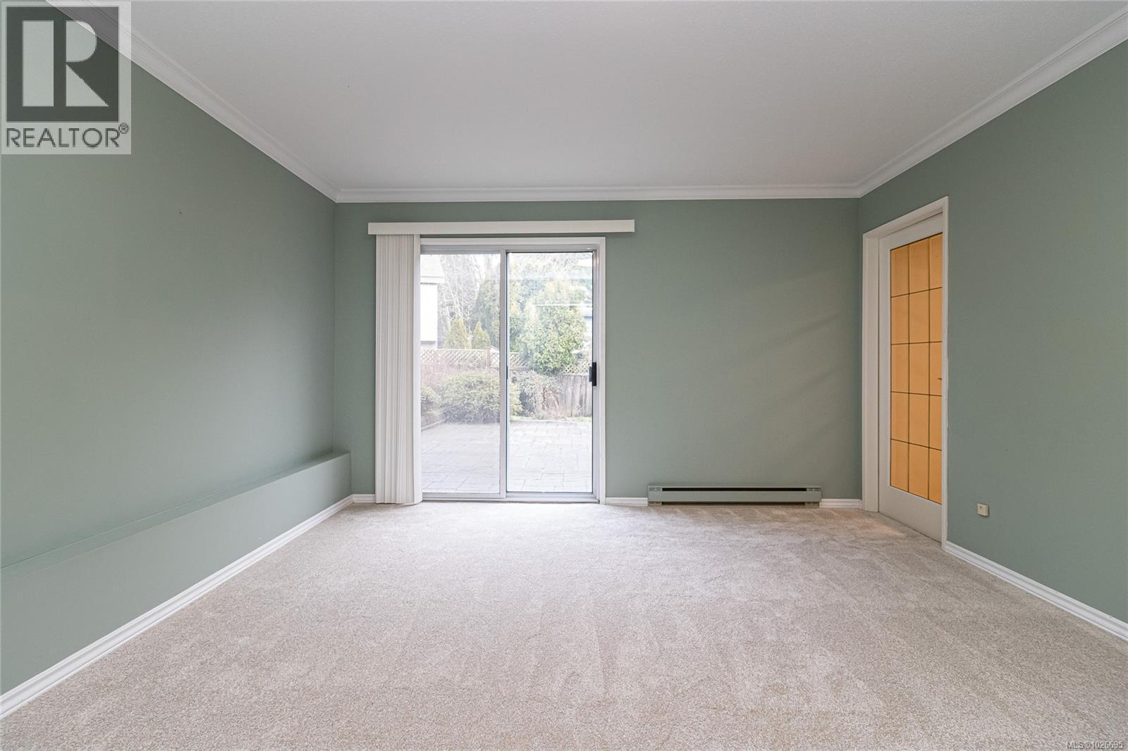  2320 Hazelton Place, Saanich