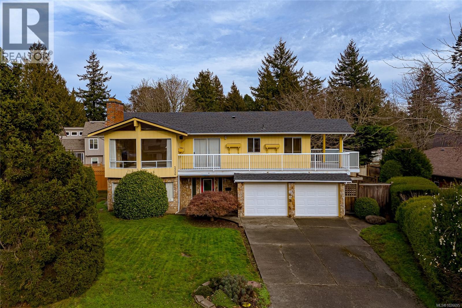  2320 Hazelton Place, Saanich
