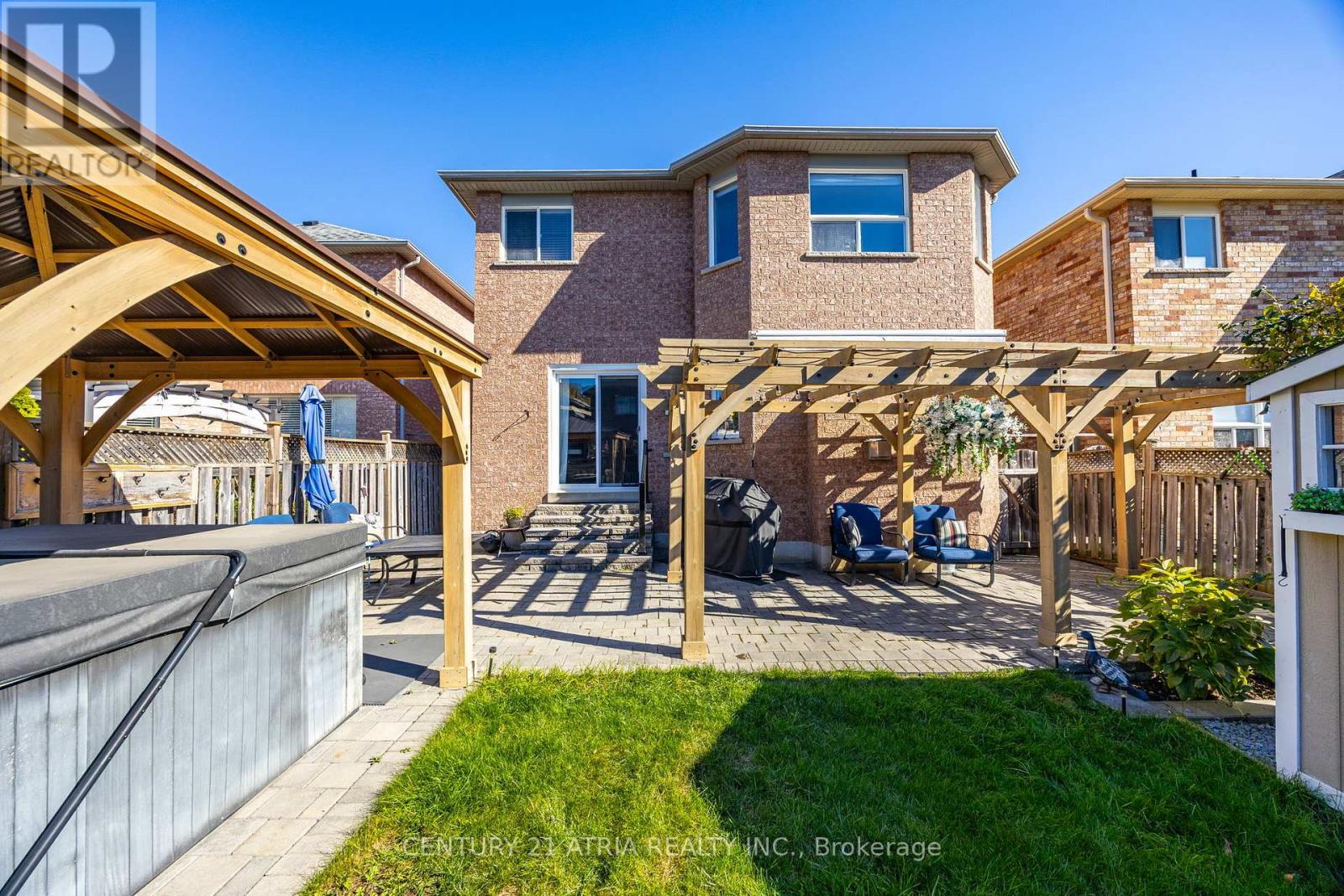 18 ABBOTT AVENUE - 25