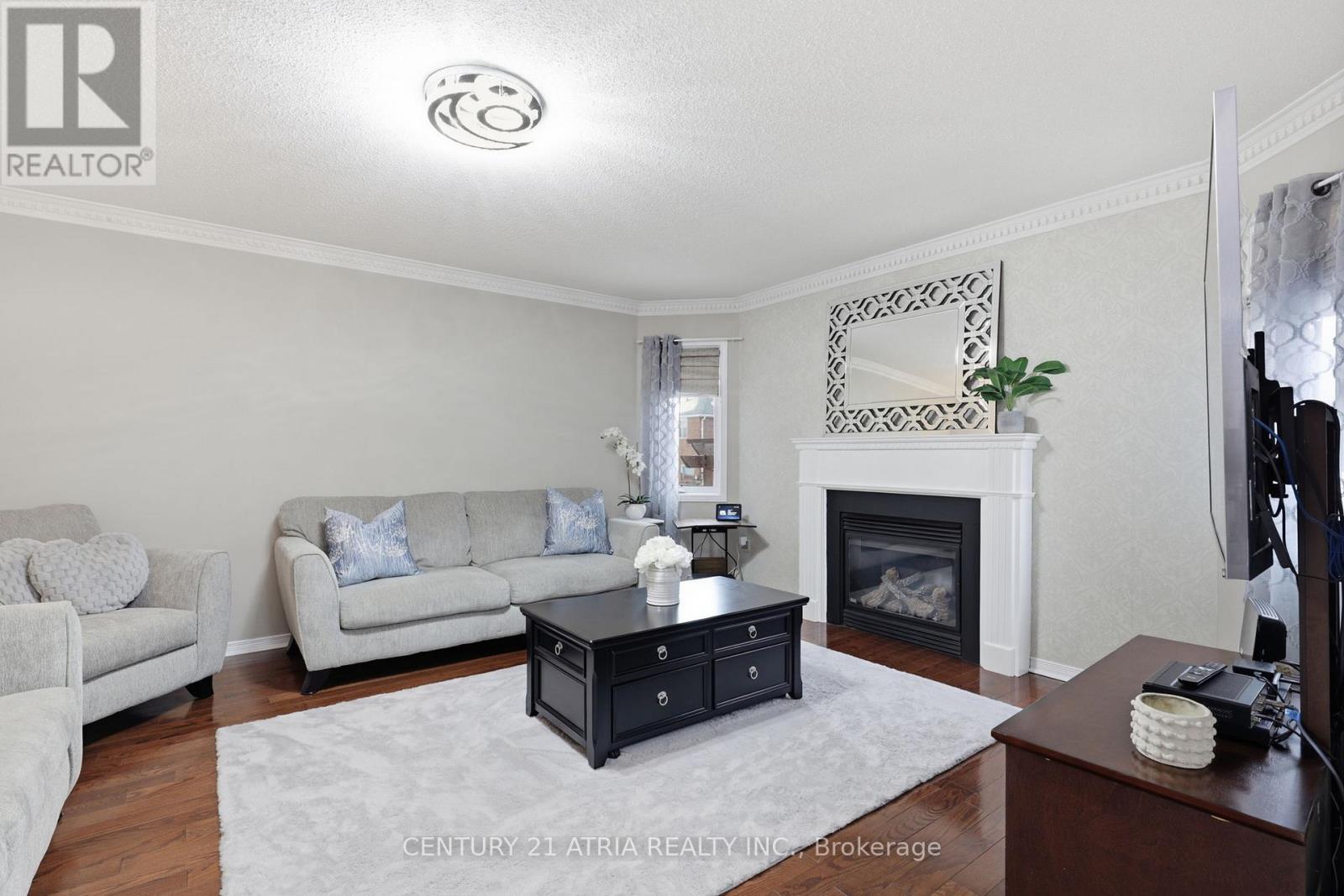 18 ABBOTT AVENUE - 9