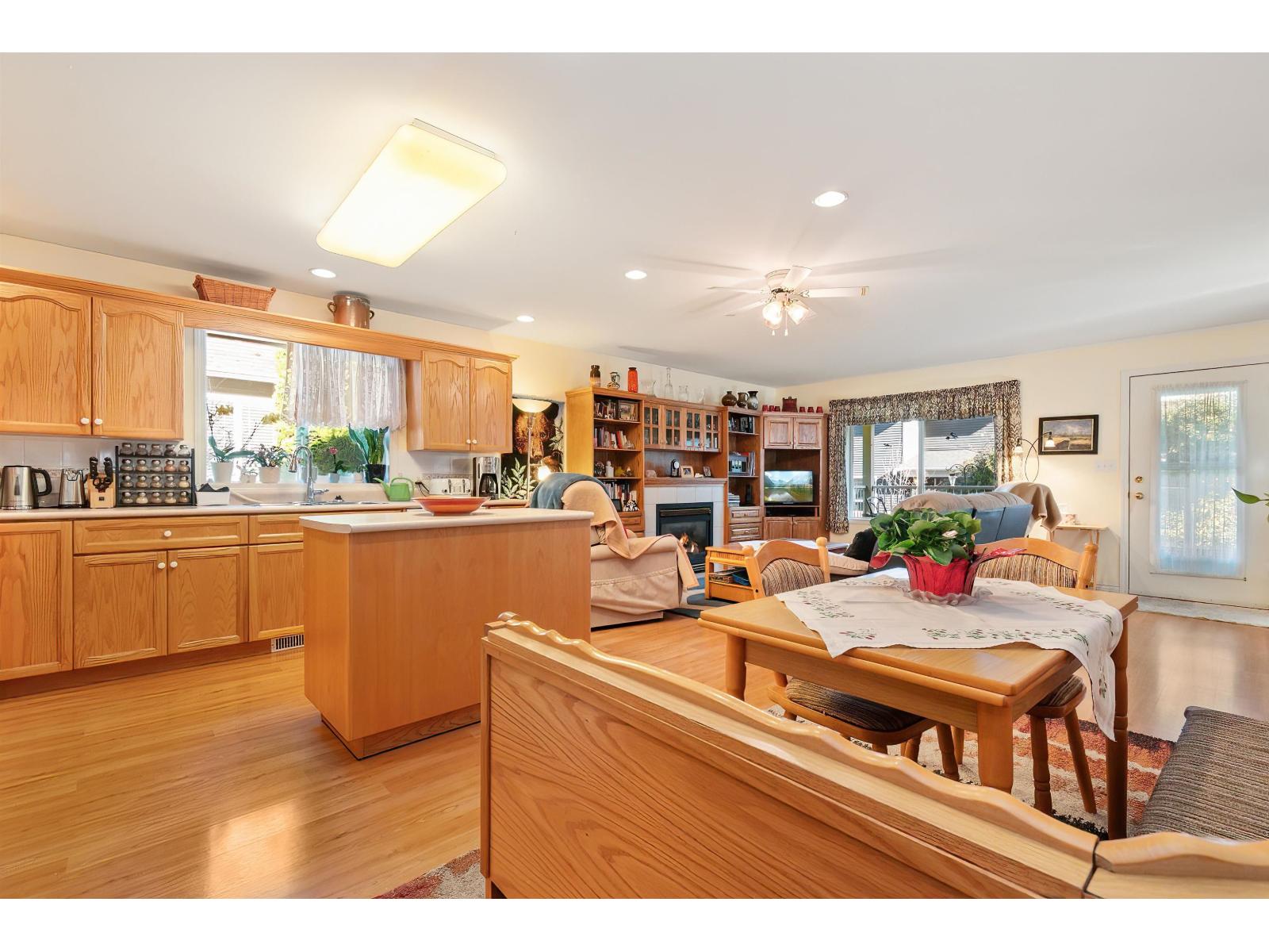 11 43875 CHILLIWACK MOUNTAIN ROAD, Chilliwack Mountain, Chilliwack