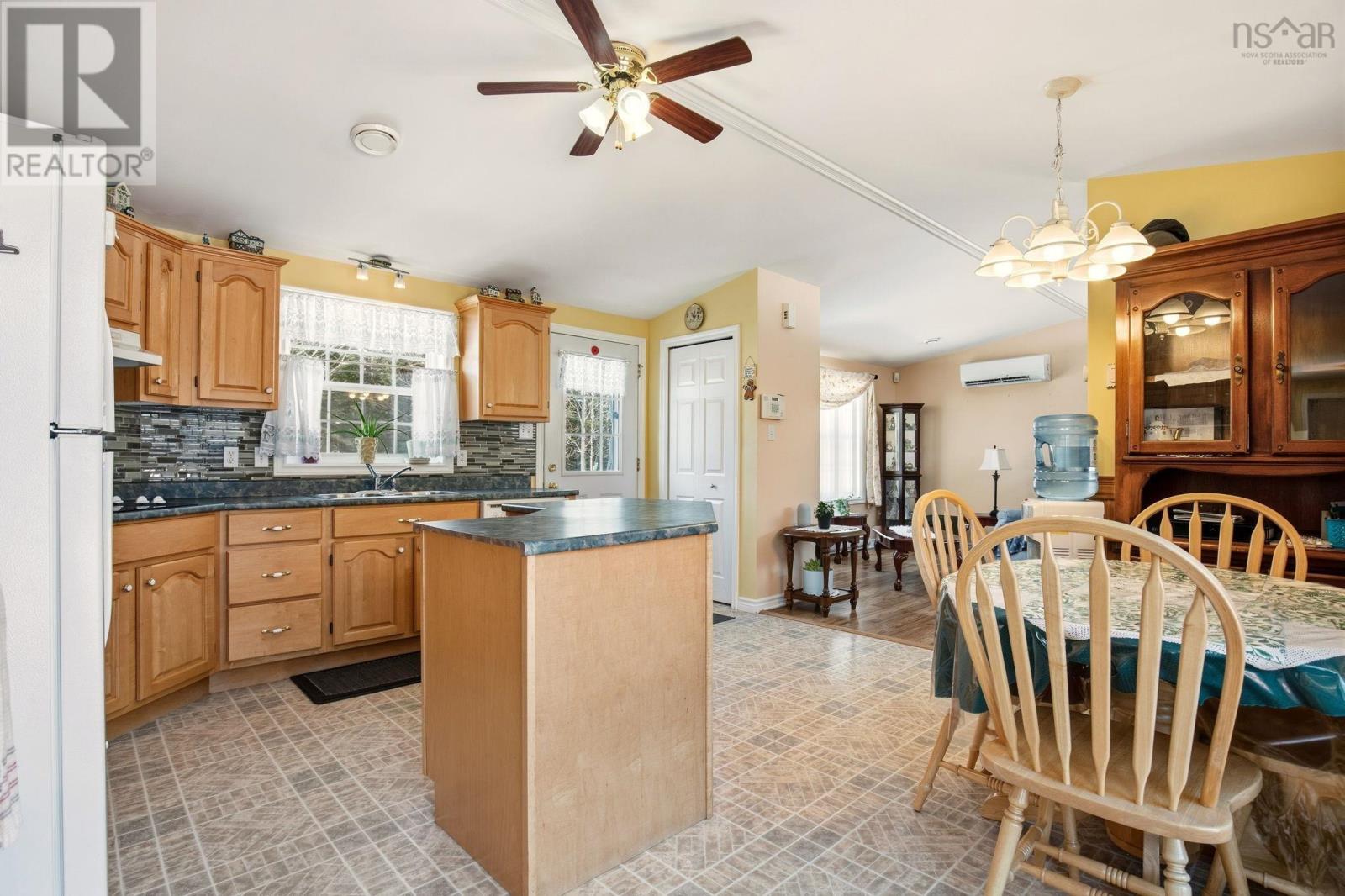 Property 5 of 27 of 107 South Uniacke Road