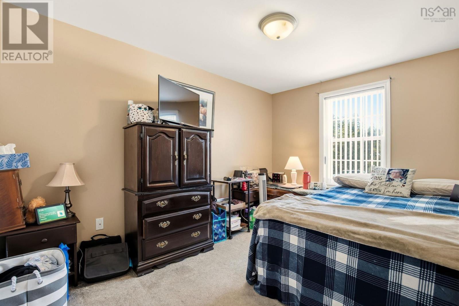 Property 12 of 27 of 107 South Uniacke Road