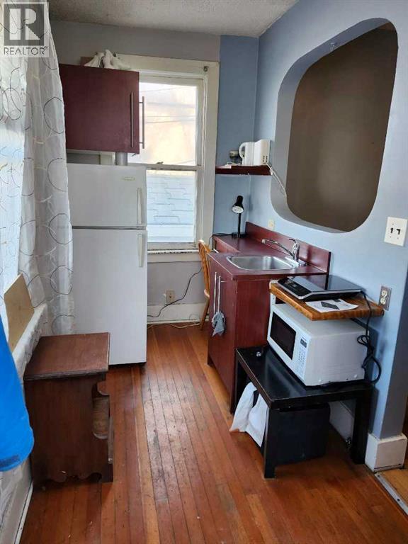 Single Family House for Sale in   Avenue NW Mount Pleasant Calgary 