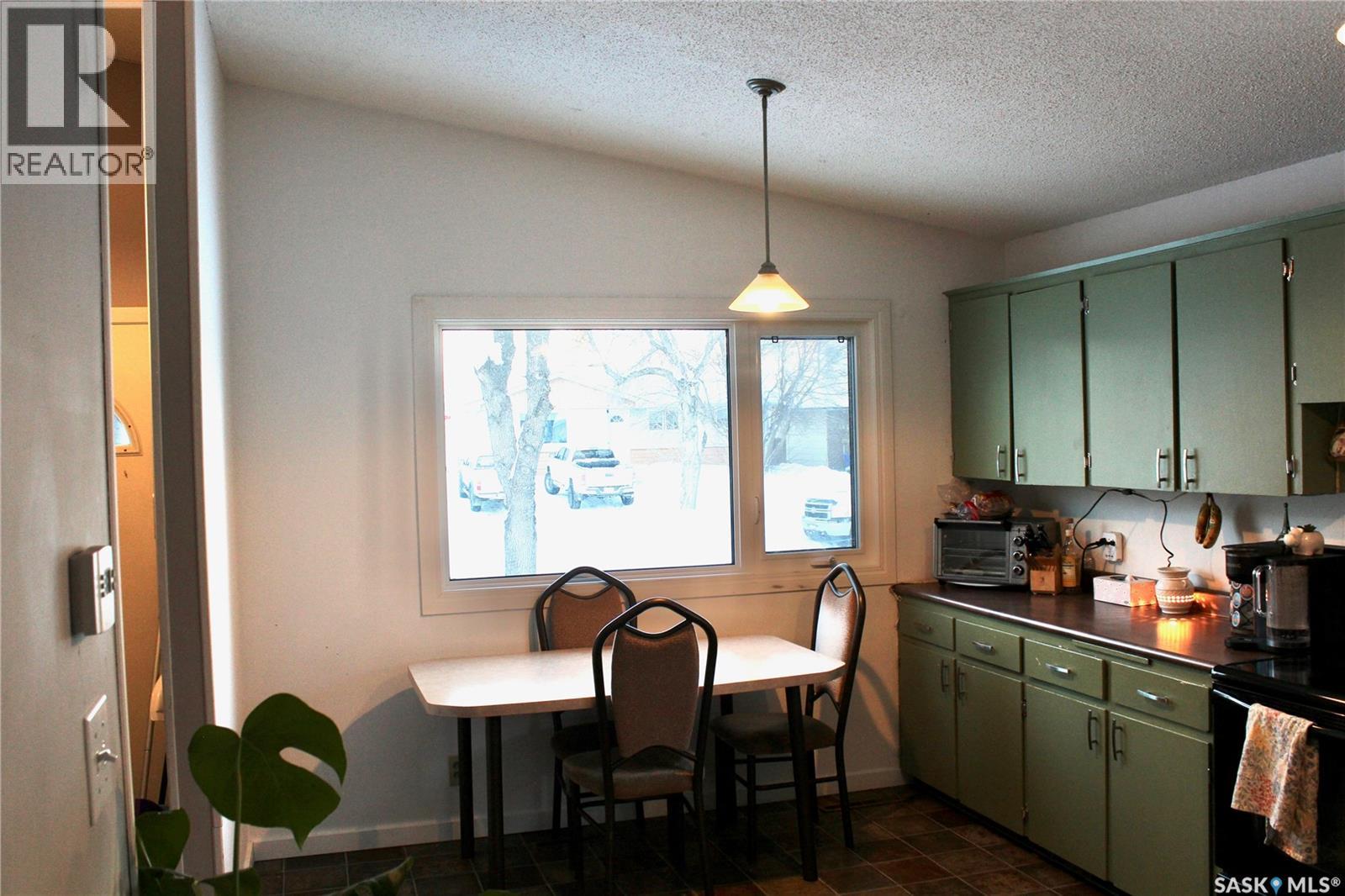 1427 2nd STREET E - Photo 3 of 29, Prince Albert, Saskatchewan