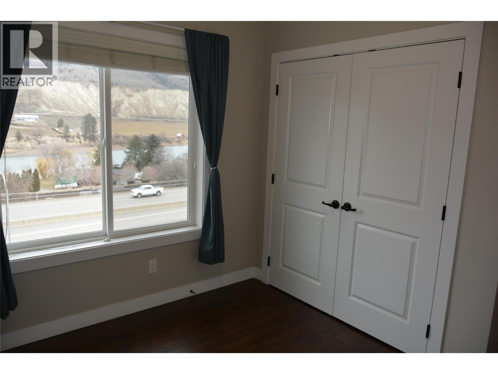 #509 5170 DALLAS DRIVE - 13