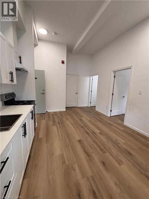 244 KING Unit 106 photo 2