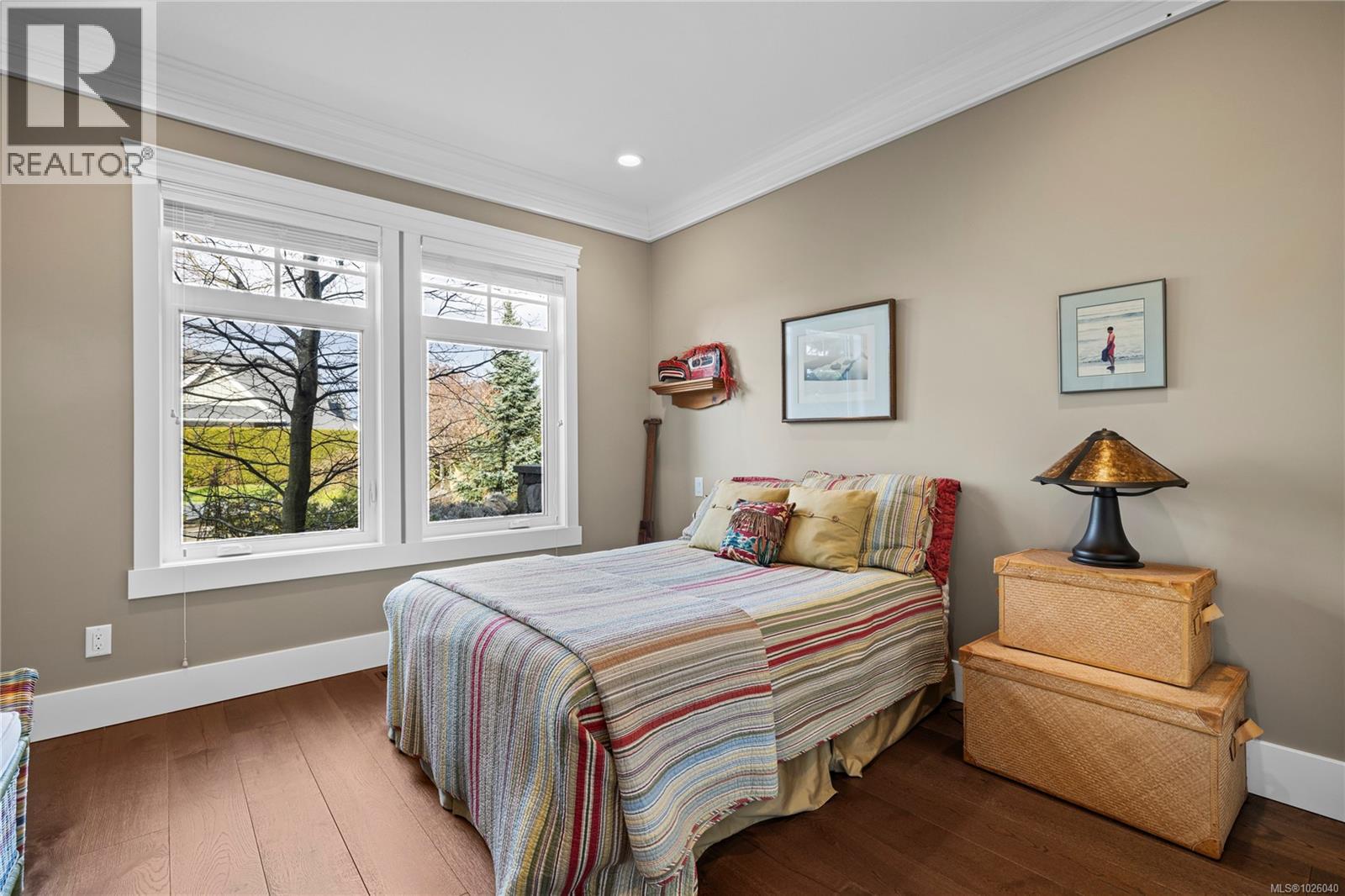 930 Eaglecrest Dr, Qualicum Beach