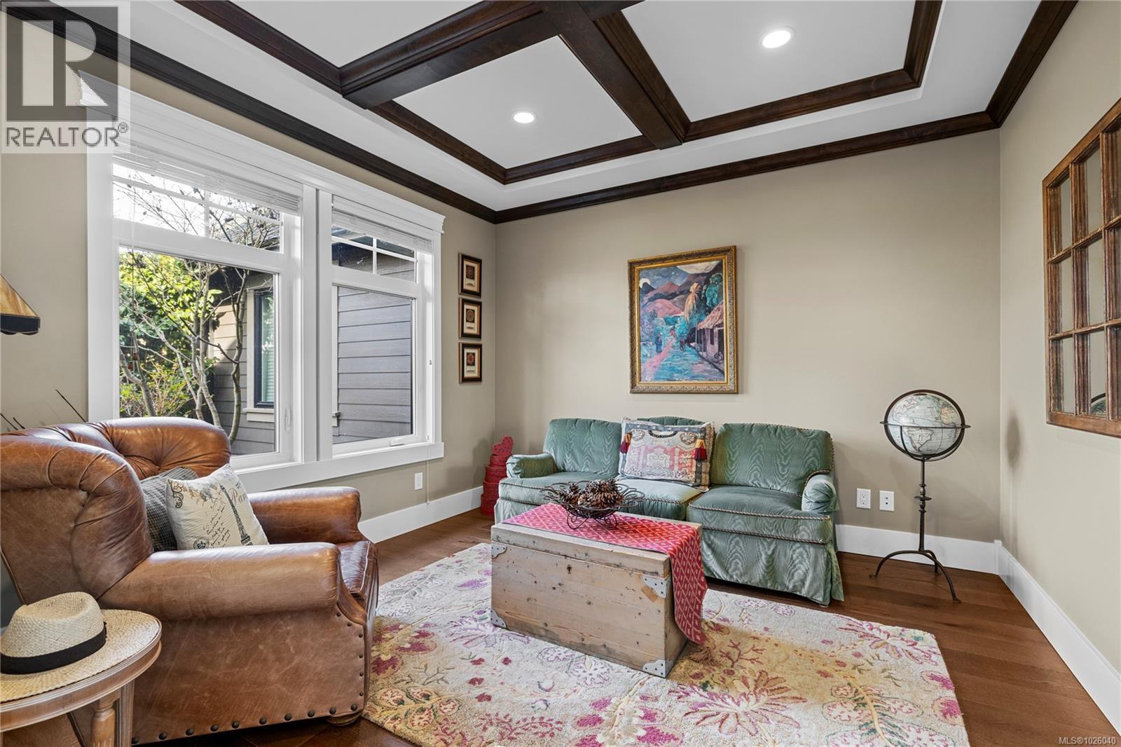 930 Eaglecrest Dr, Qualicum Beach