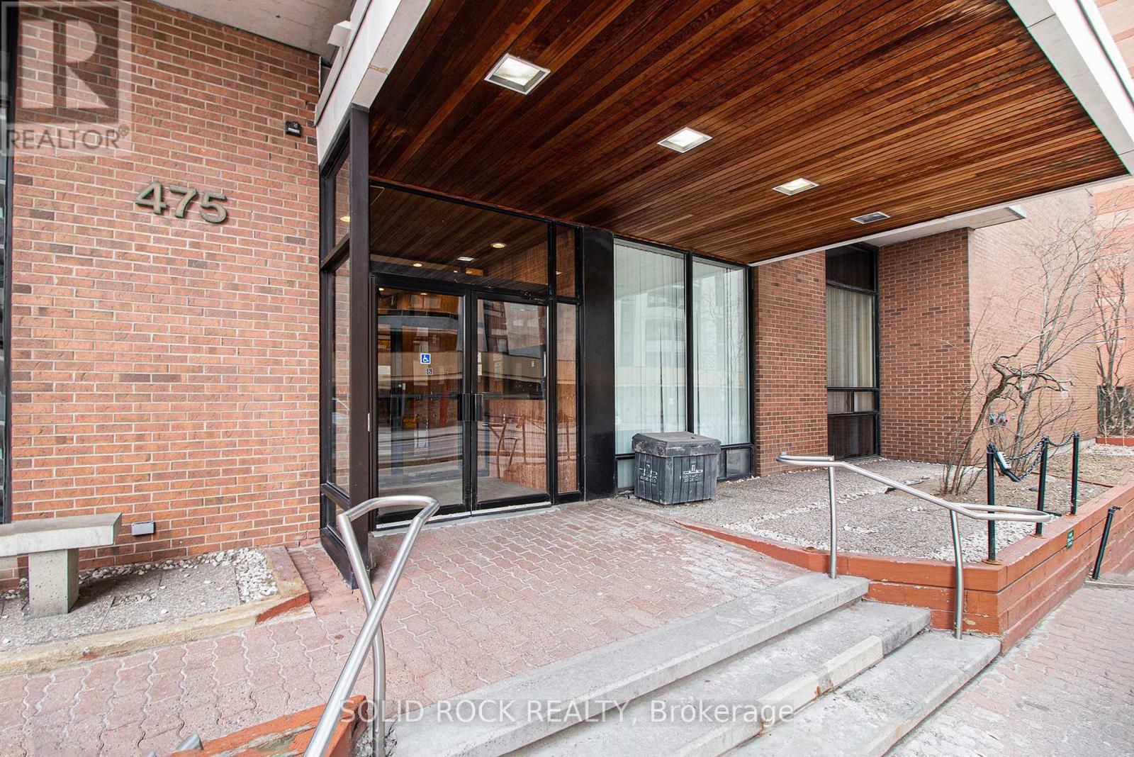 #1204 475 LAURIER AVENUE W - 2