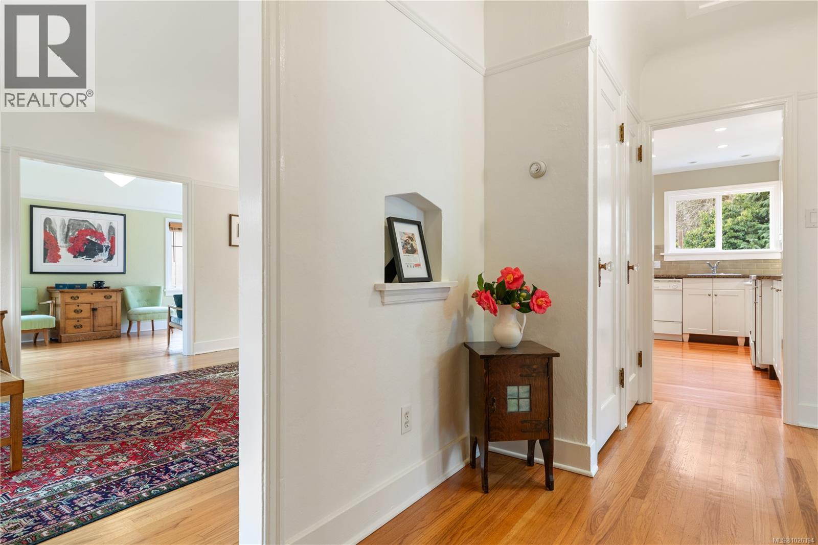  1020 Falkland Road, Oak Bay