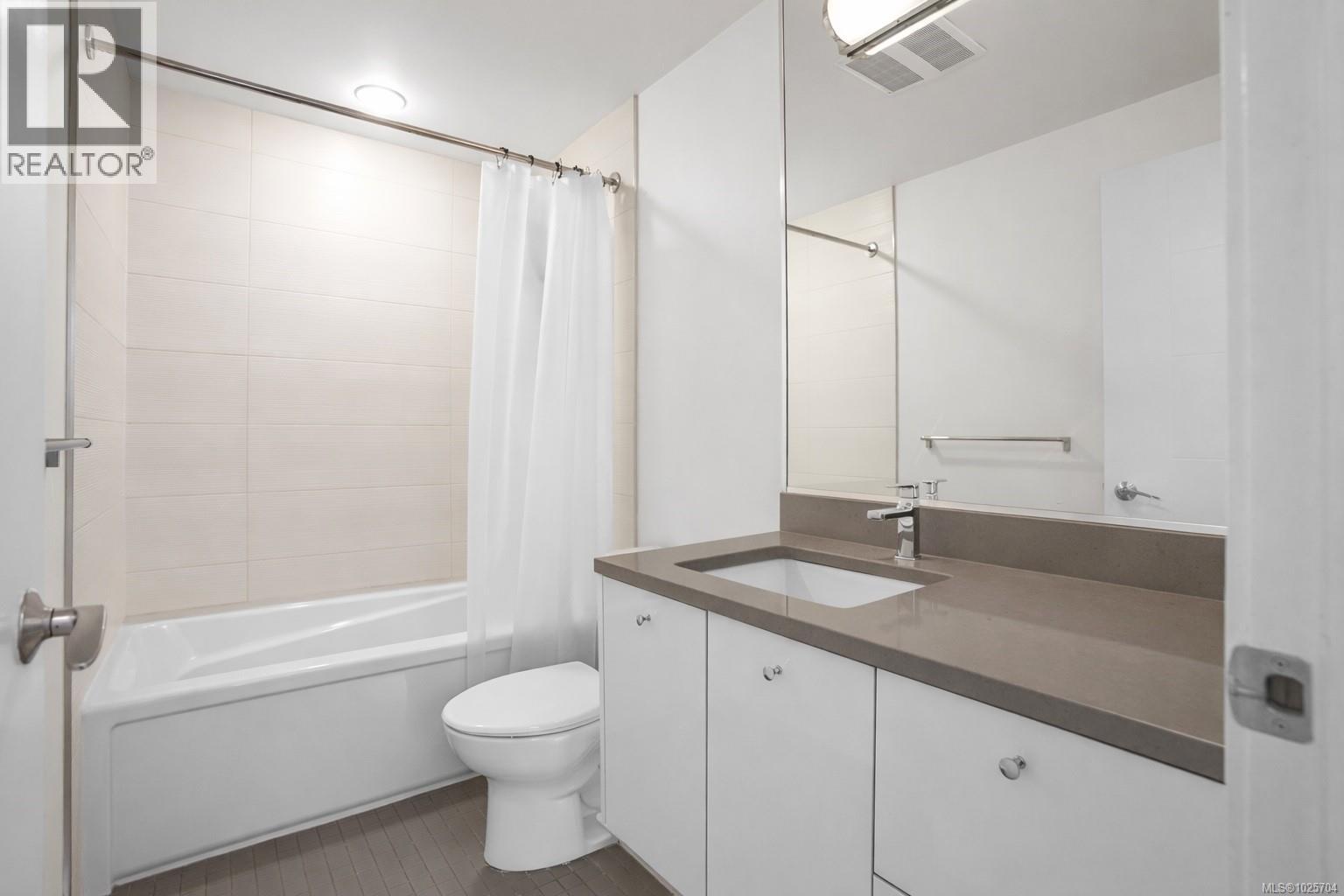 102 1014 Park Boulevard, Victoria