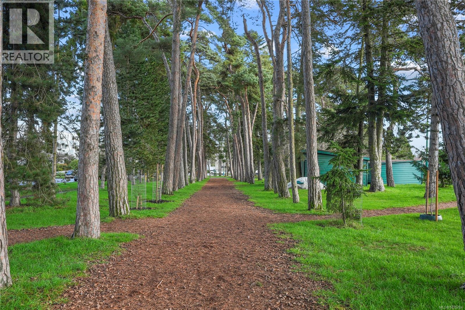 102 1014 Park Boulevard, Victoria