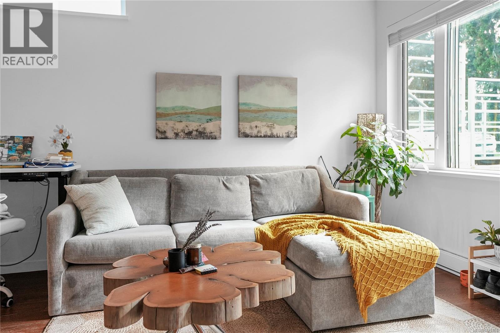 102 1014 Park Boulevard, Victoria