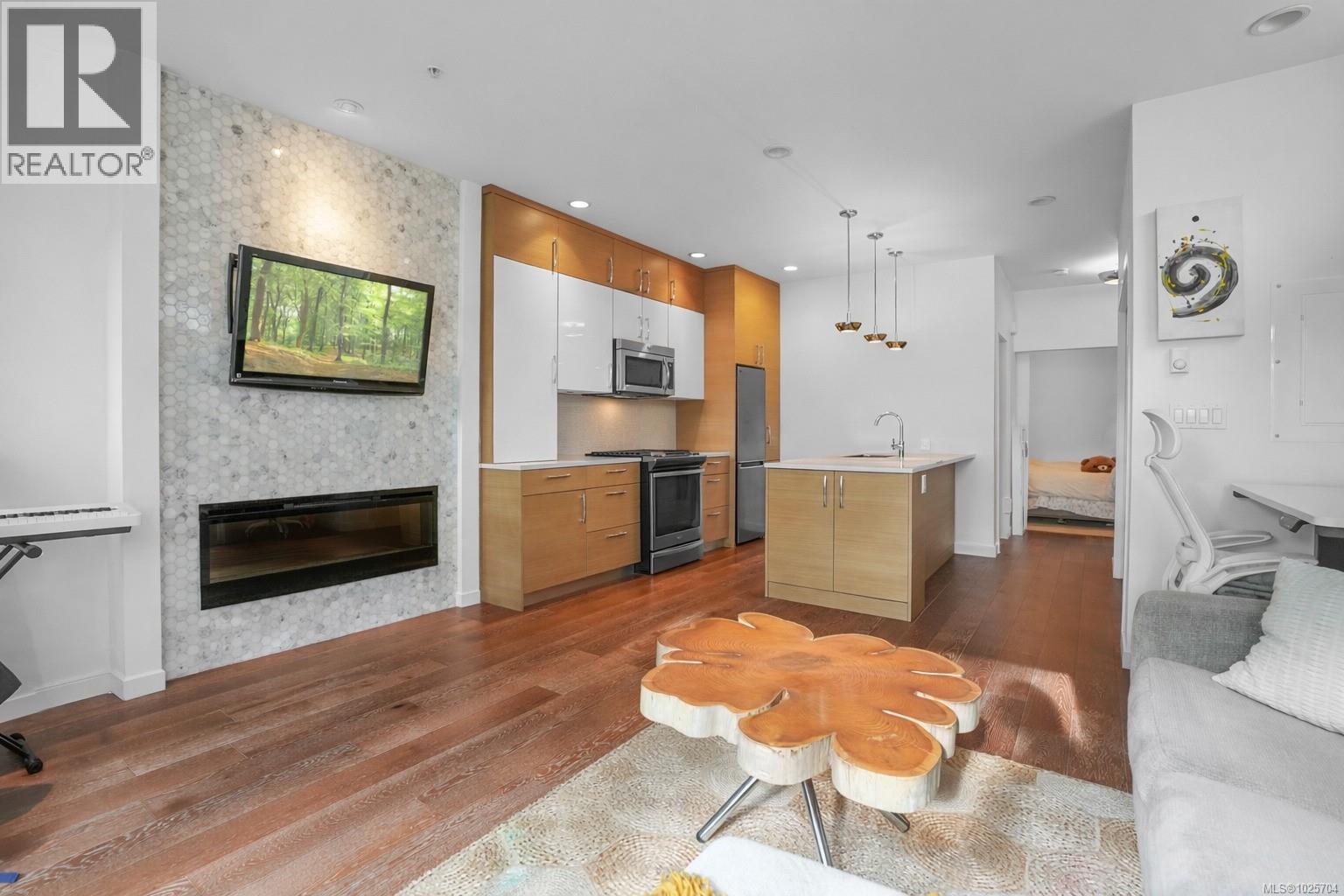 102 1014 Park Boulevard, Victoria