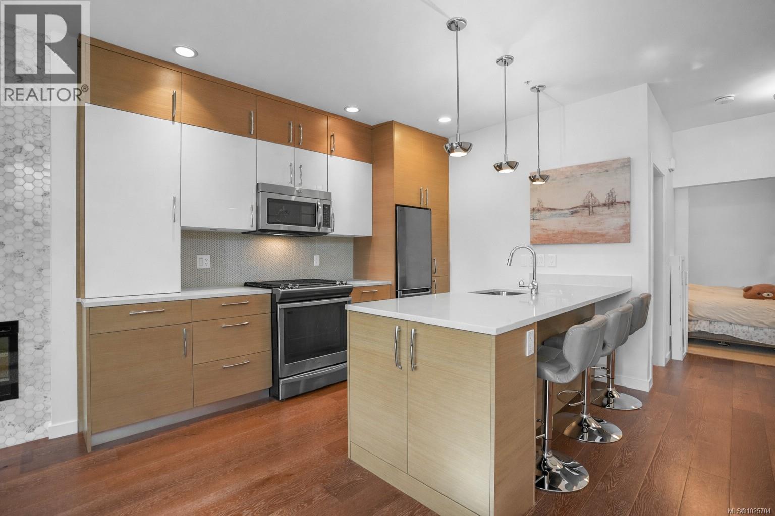 102 1014 Park Boulevard, Victoria