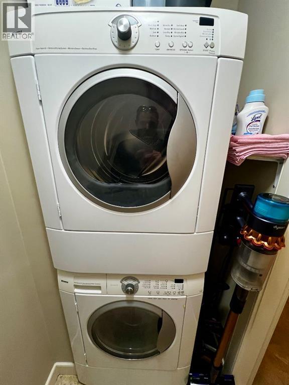 Single Family House for Sale in   Country Village Circle NE Country Hills Village Calgary 