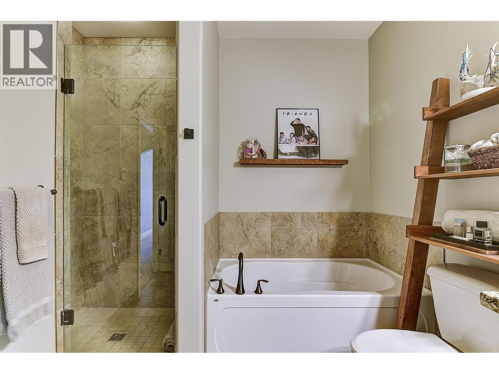 18 2283 Shannon Heights Court, West Kelowna