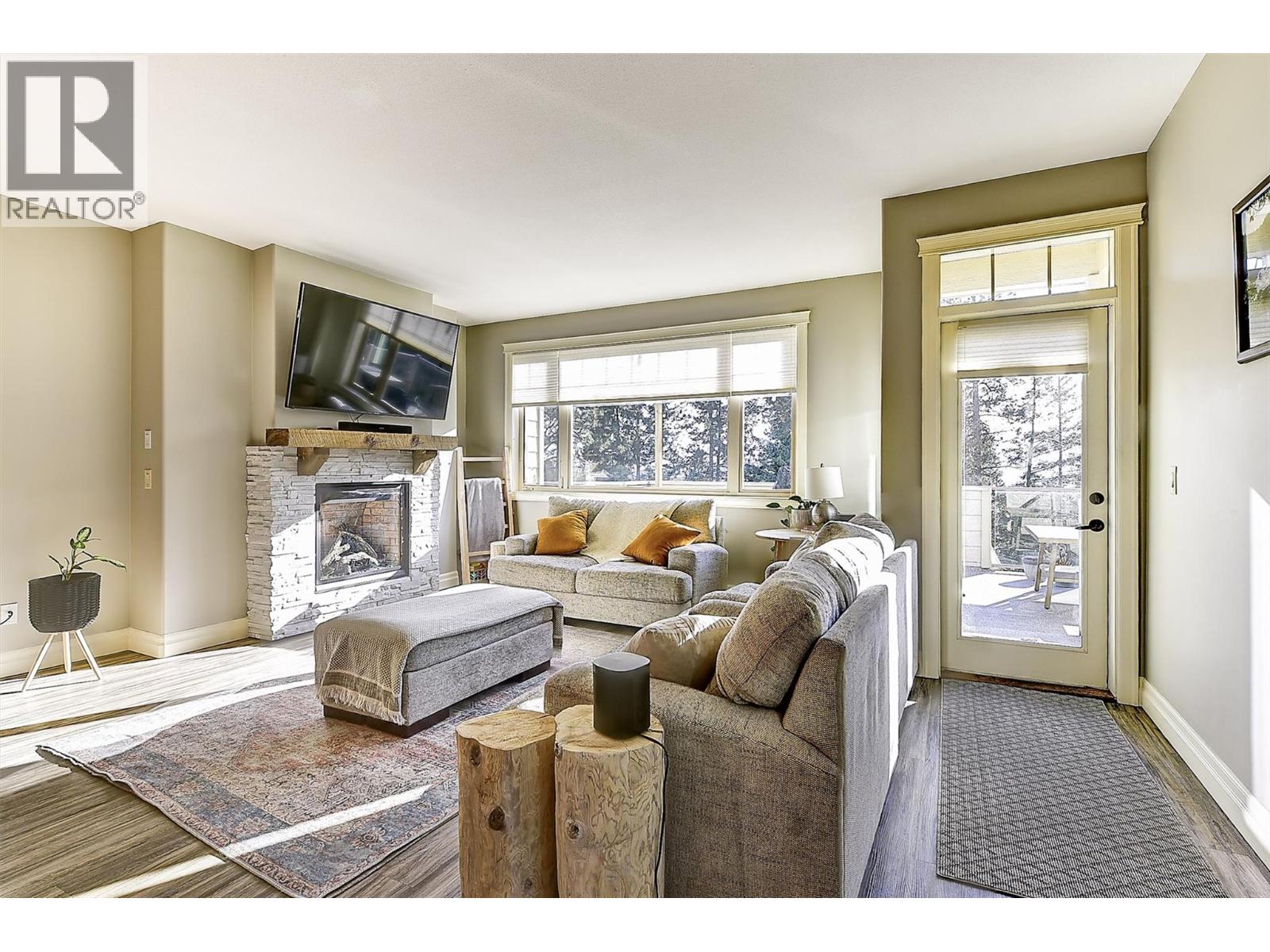 18 2283 Shannon Heights Court, West Kelowna