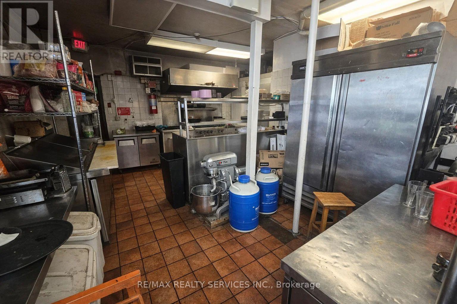 369 KEELE STREET - Photo 4 of 5, Toronto (Junction Area), Ontario