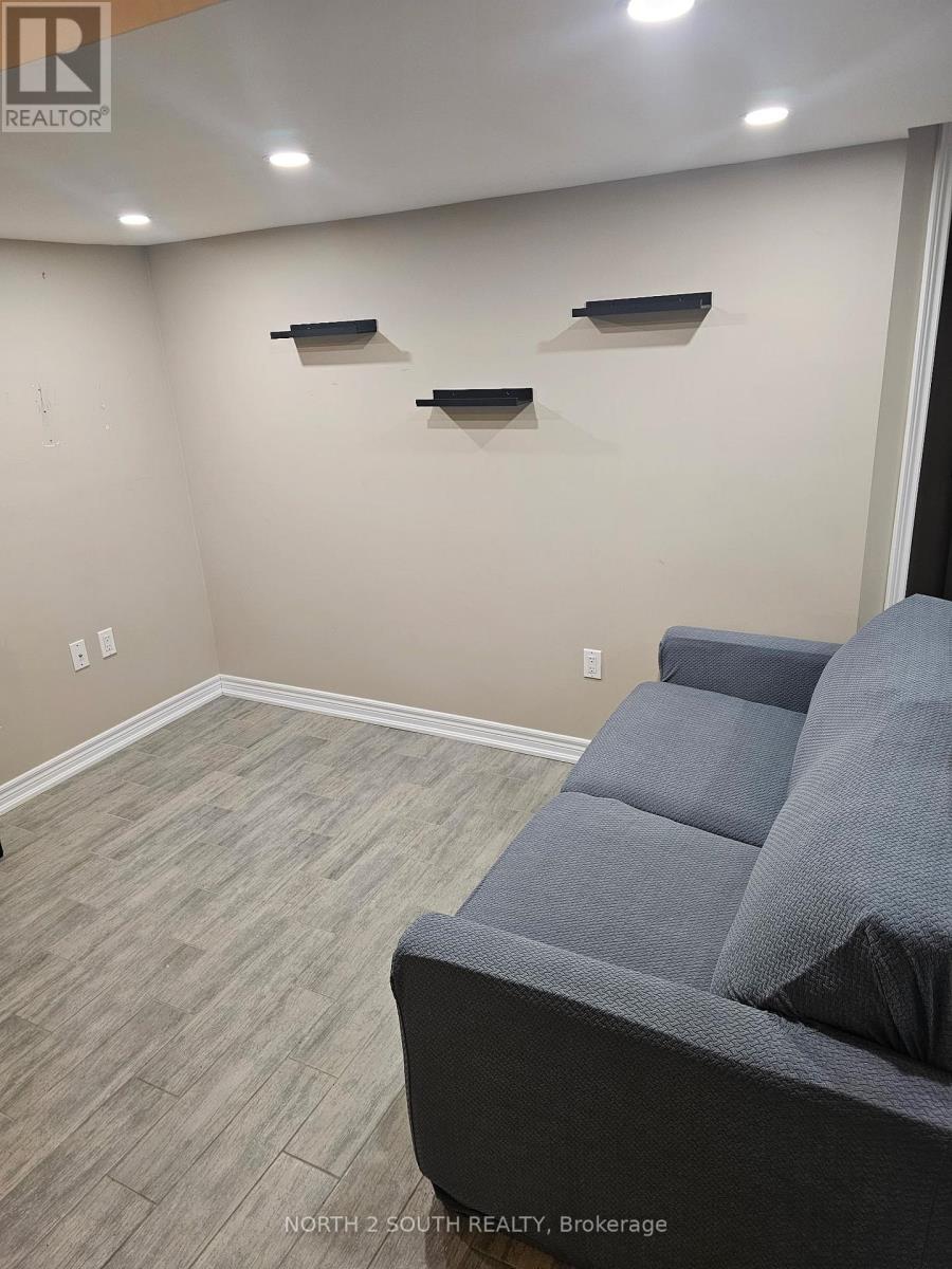 BSMT - 23 VANWOOD CRESCENT - Photo 3 of 8, Brampton (Vales of Castlemore), Ontario