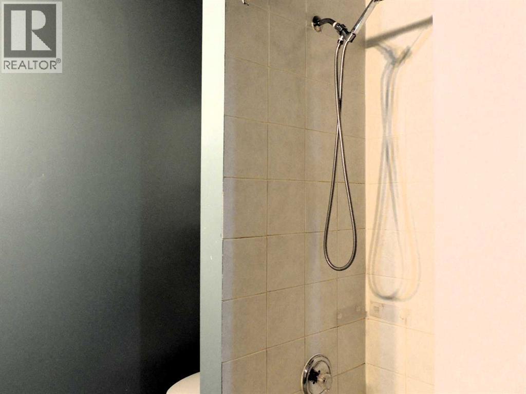 
          2713 Canmore Road Northwest
            <br/>
            <span>Calgary</span>
            , 
            <span>AB</span>
             <span>T2M4J6</span>
         - Photo 22