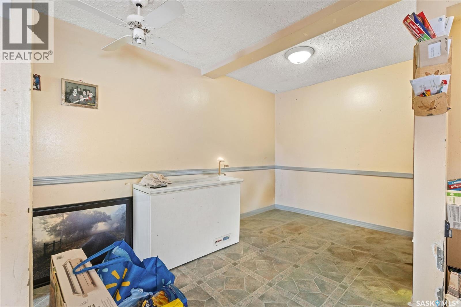 806 12TH STREET W - 12