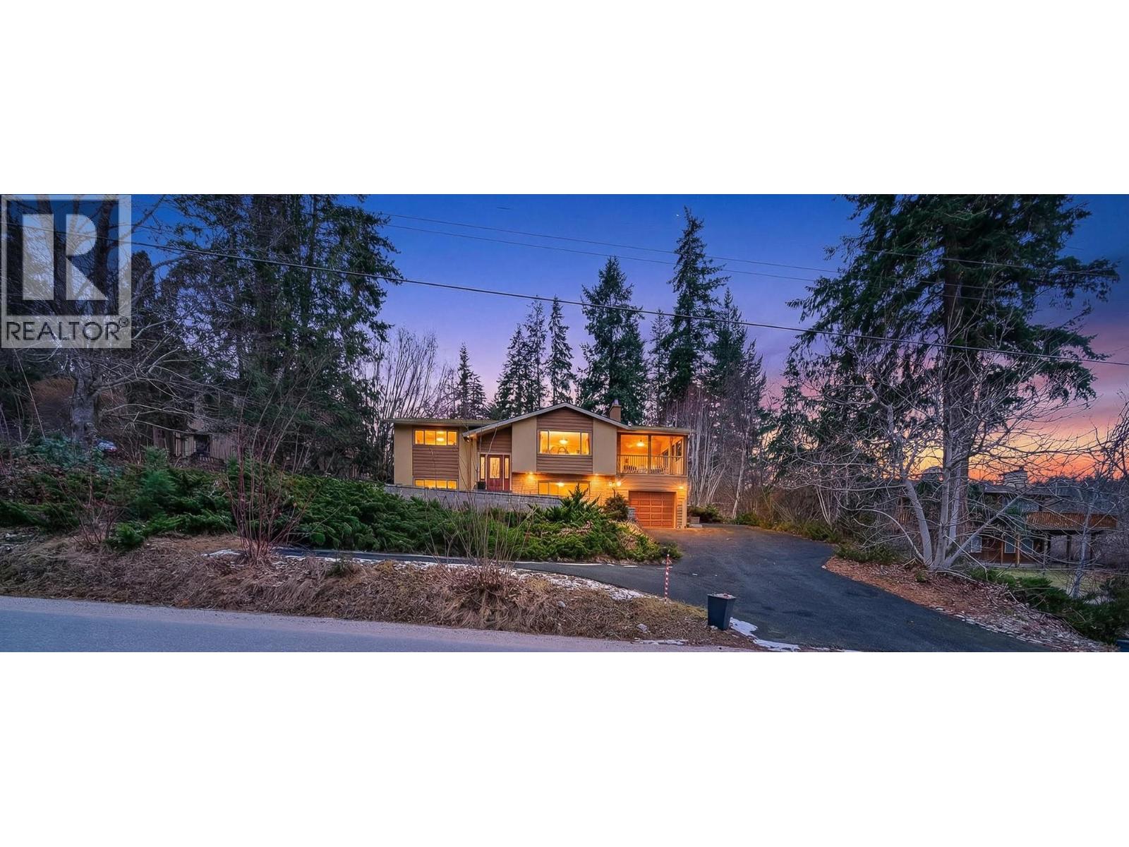 3111 Cedar Drive, Blind Bay