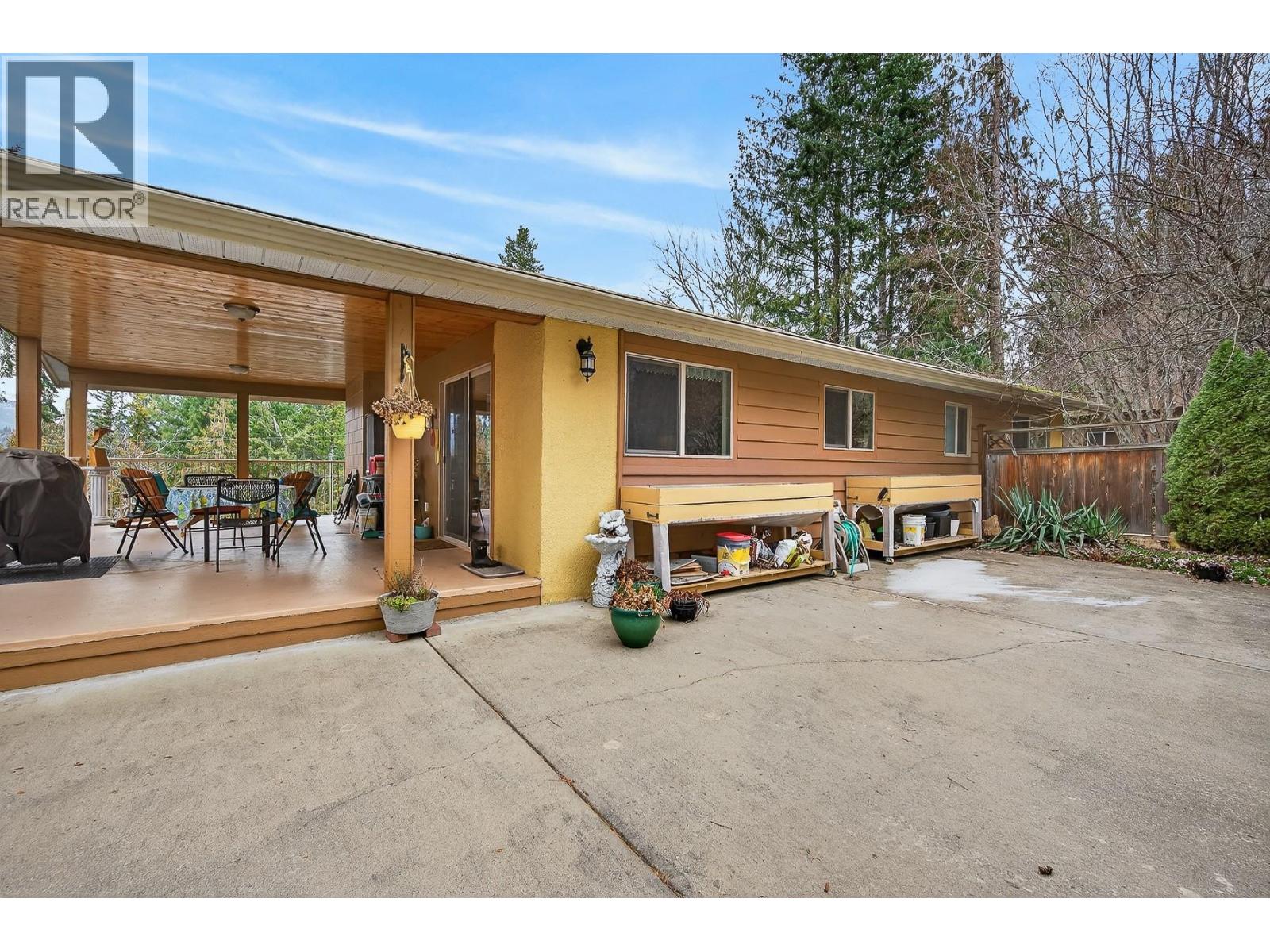 3111 Cedar Drive, Blind Bay