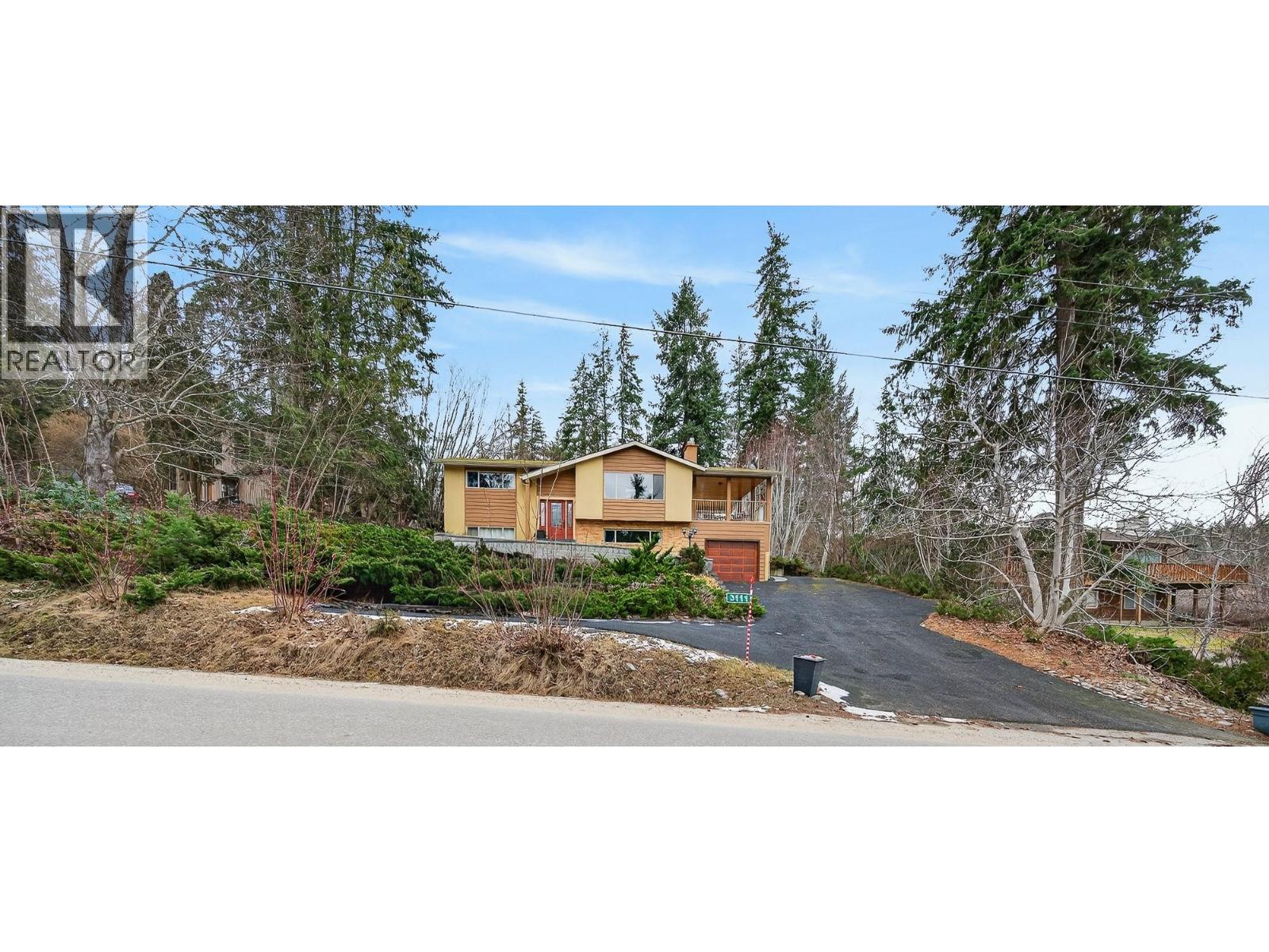 3111 Cedar Drive, Blind Bay