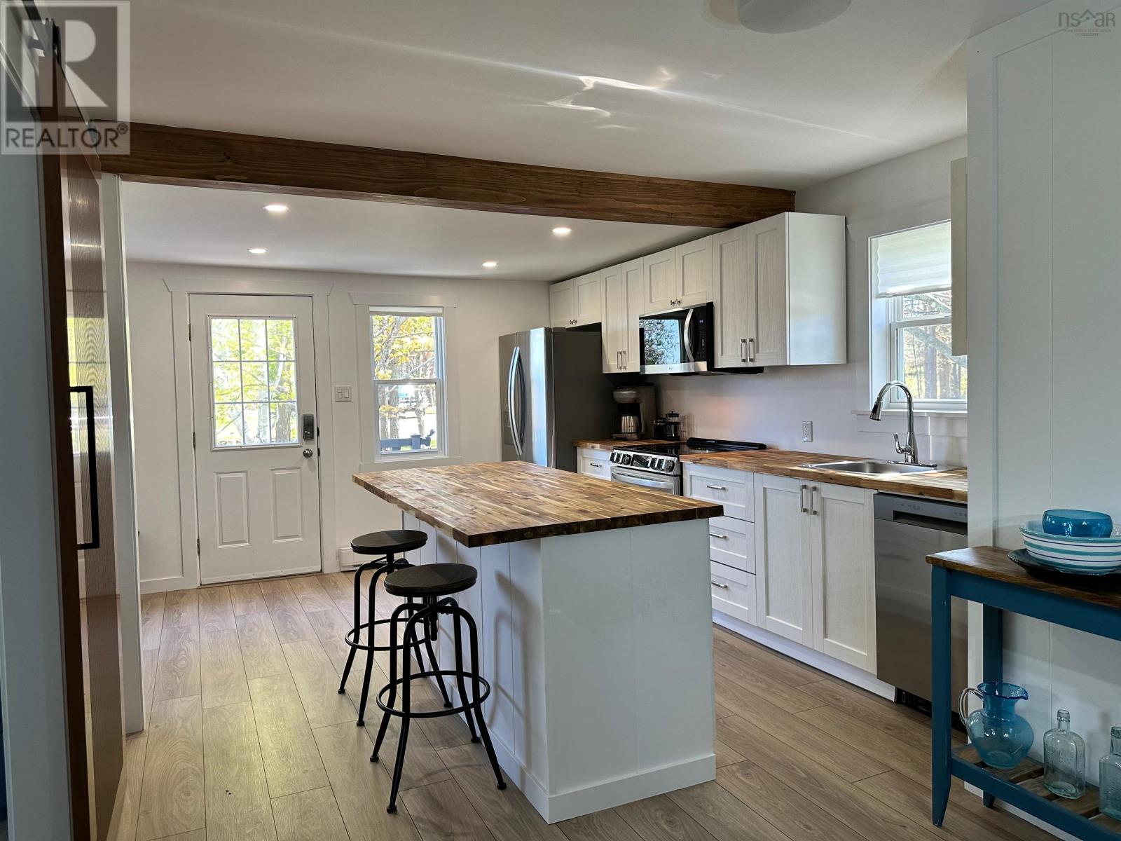 Property 13 of 39 of 15498 Highway 3 Highway