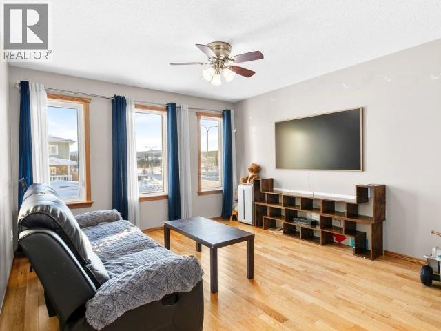 4 SKOOKUM DRIVE - Photo 4 of 28, Whitehorse, Yukon