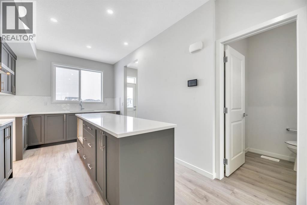 Single Family House for Sale in  Annette Villas NW Glacier Ridge Calgary 