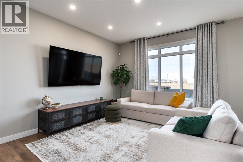 
          848 Marina Drive
            <br/>
            <span>Chestermere</span>
            , 
            <span>AB</span>
             <span>T1X1Y6</span>
         - Photo 10