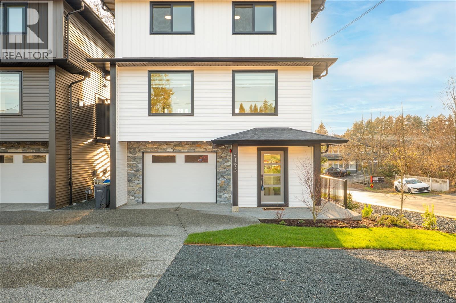 4193 Corunna Ave - 16