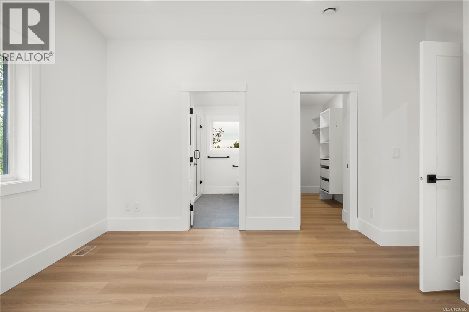 4193 CORUNNA AVE - 46