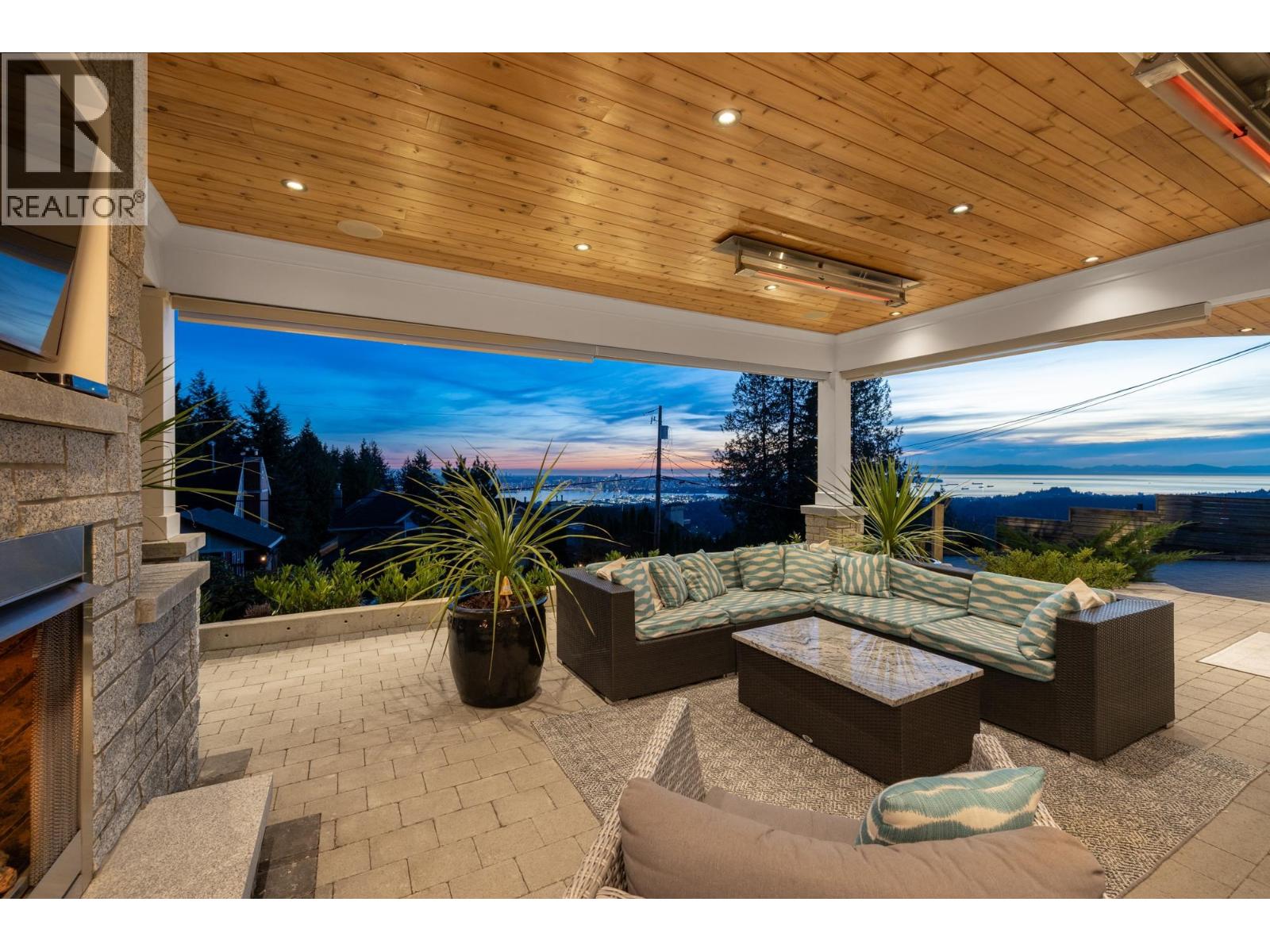 310 BEAVER ROAD, North Vancouver