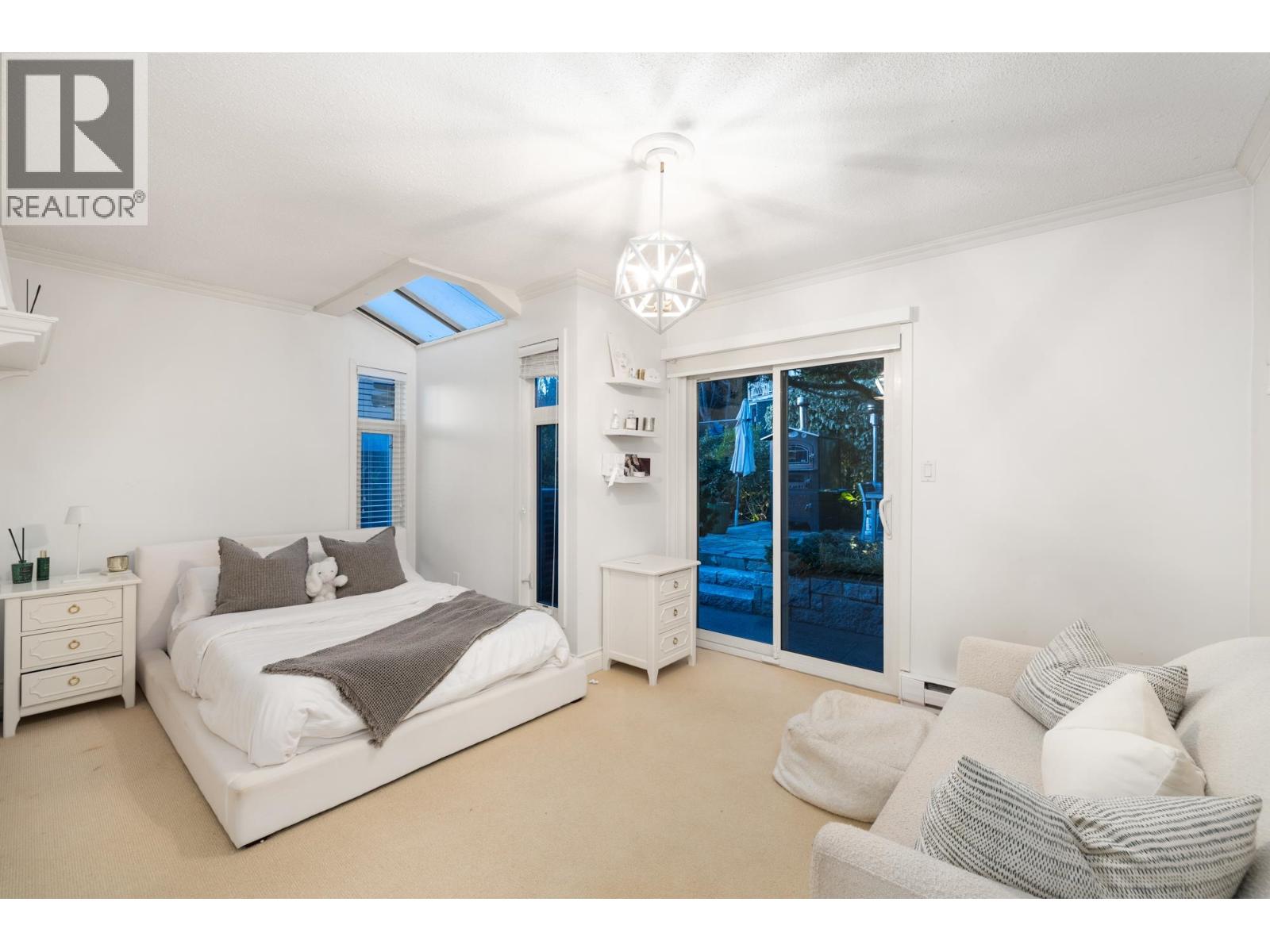 310 BEAVER ROAD, North Vancouver